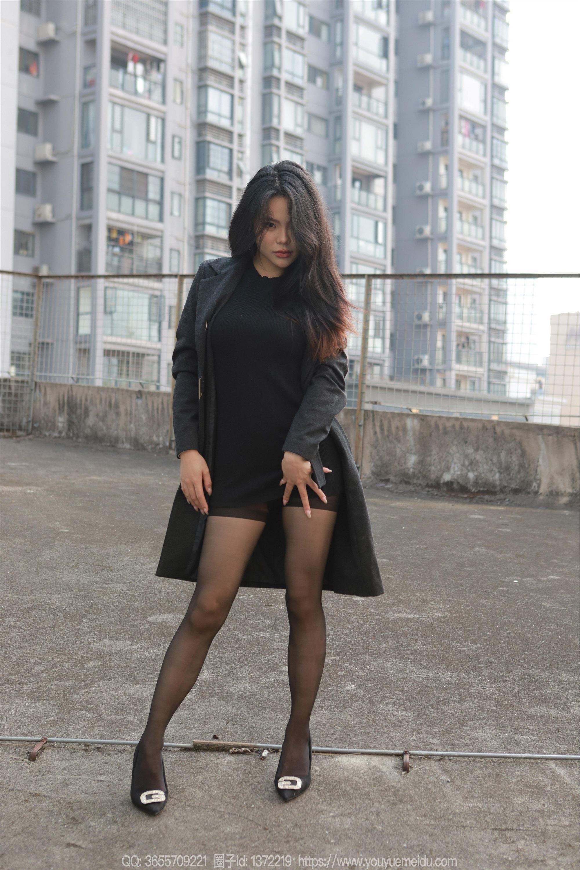 IESS异思趣向  2025.01.02 丝享家 1940 兔兔《黑丝女人》